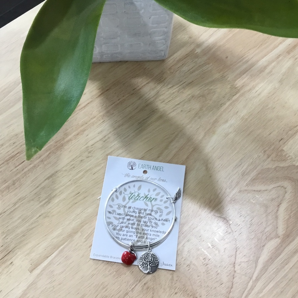🌸 3/$25 Earth Angel Teacher Bracelet